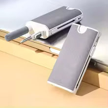 cleaner 5 in 1 (phone, headphones, can be used to clean any screen)